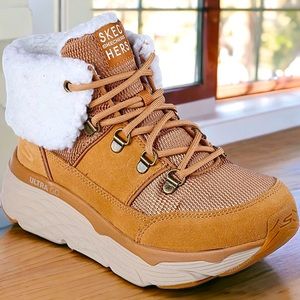 SKECHERS MAX CUSHIONING PINNACLE BOOTS IN CHESTNUT TAN BROWN - SIZE 6